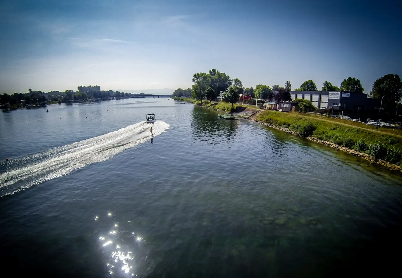 Le plan d’eau du club à Biesheim, sur l’Île du Rhin